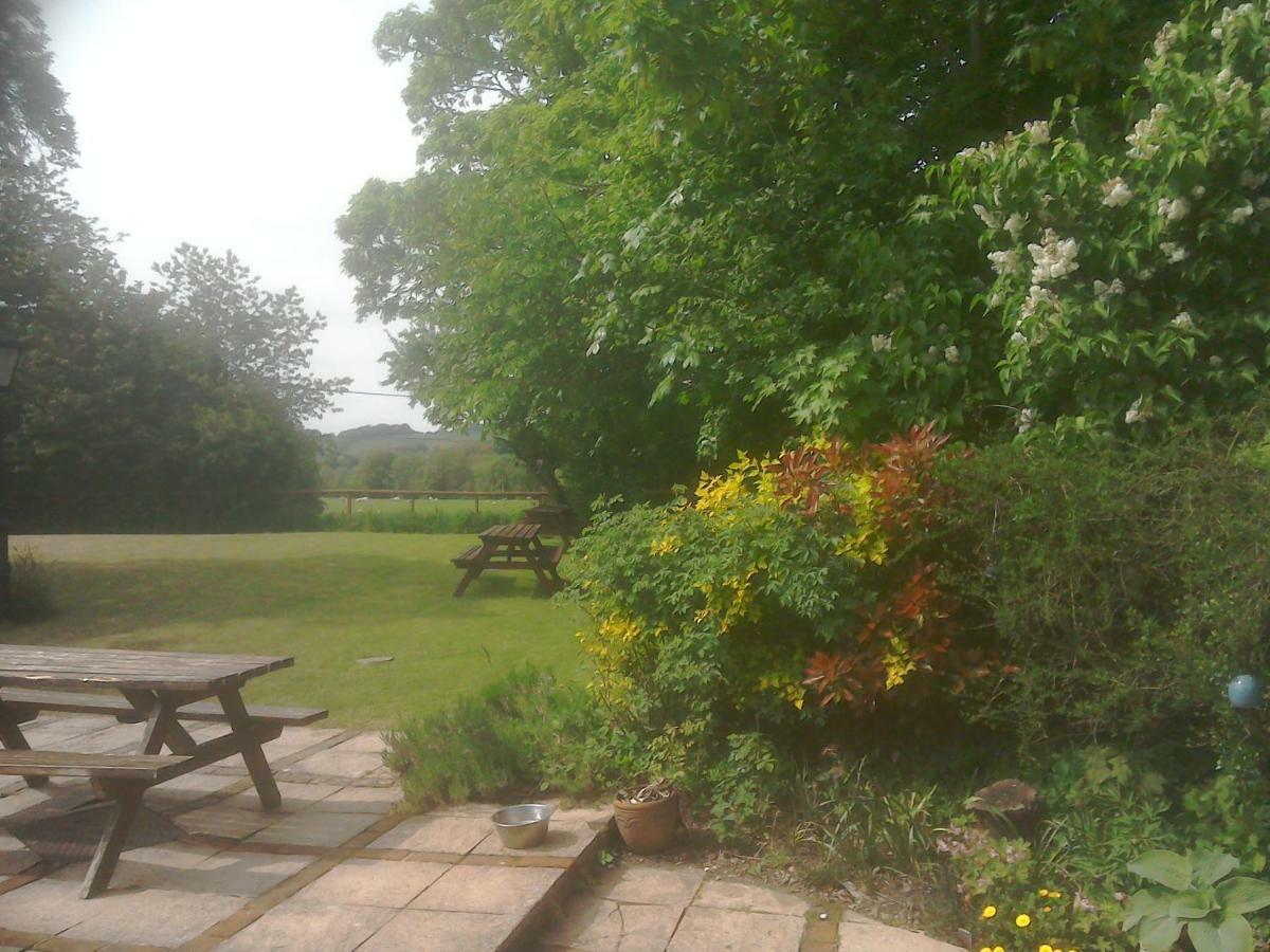 The Crown Inn Alvediston Eksteriør bilde